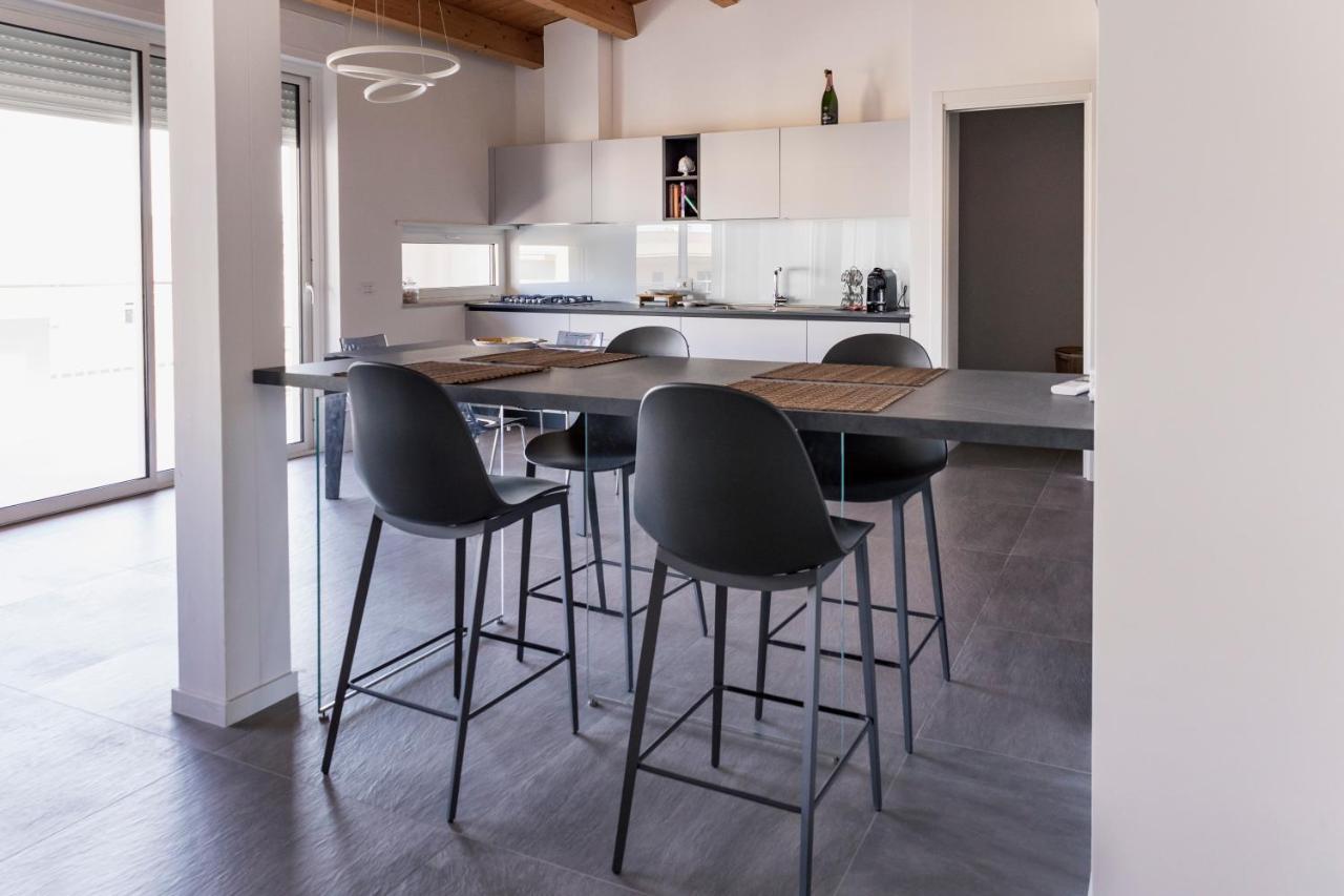 פולינאנו א מארה Come A Casa - Feels Like Home Polignano 2 Bedrooms & Living & 3 Bathrooms מראה חיצוני תמונה