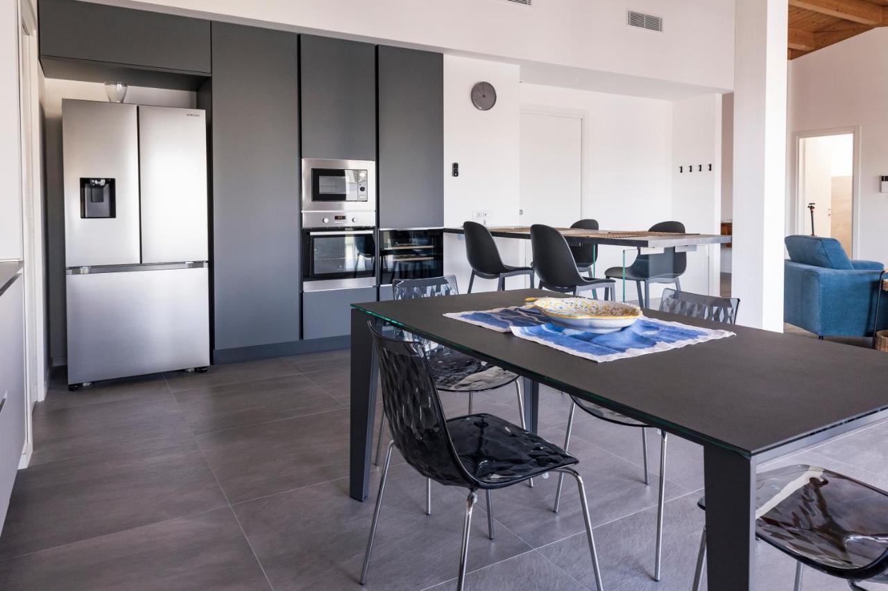 פולינאנו א מארה Come A Casa - Feels Like Home Polignano 2 Bedrooms & Living & 3 Bathrooms מראה חיצוני תמונה