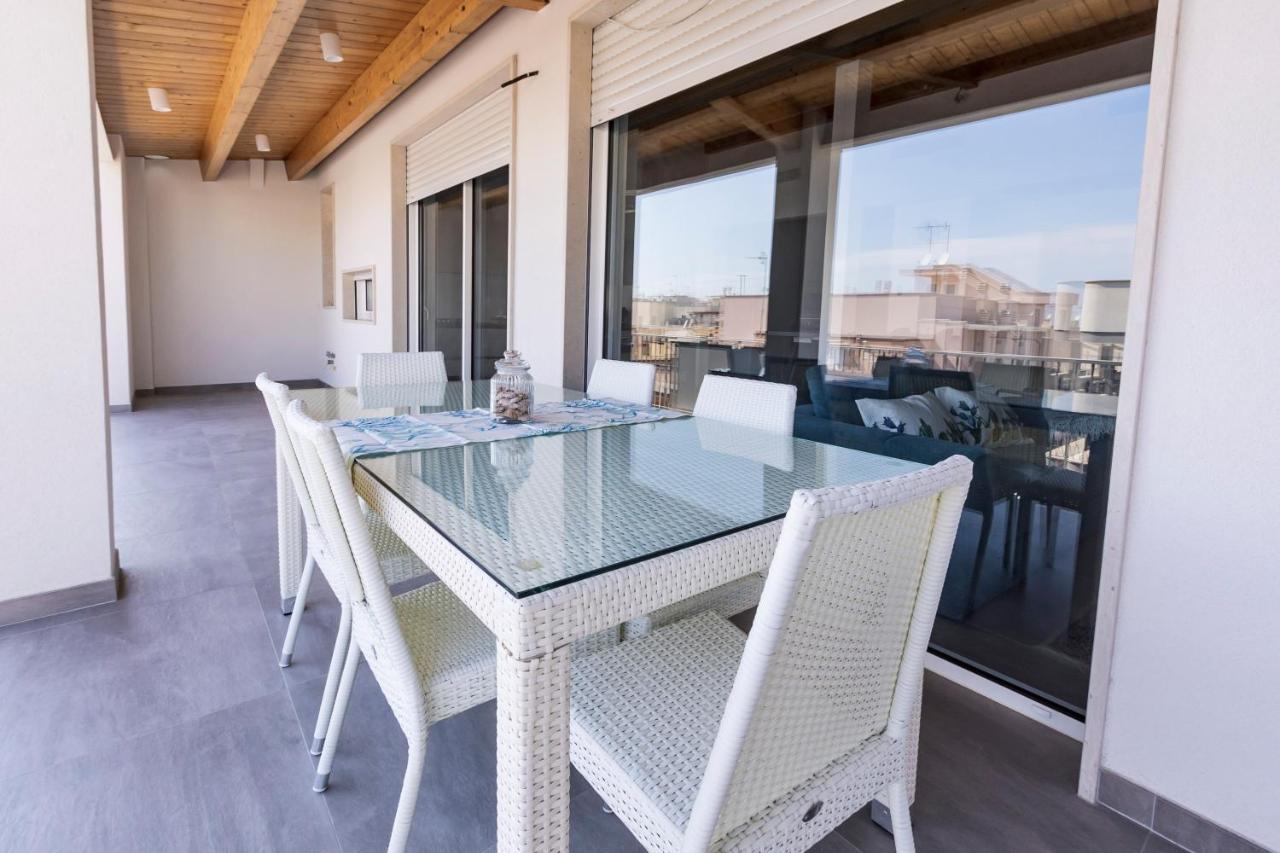 פולינאנו א מארה Come A Casa - Feels Like Home Polignano 2 Bedrooms & Living & 3 Bathrooms מראה חיצוני תמונה